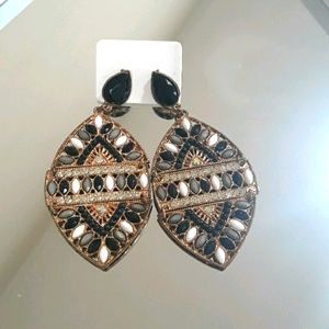 Oval chandelier earrings